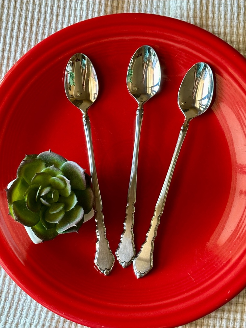 Oneida Satinique Discontinued 3 Ice Tea Spoons Preowned
